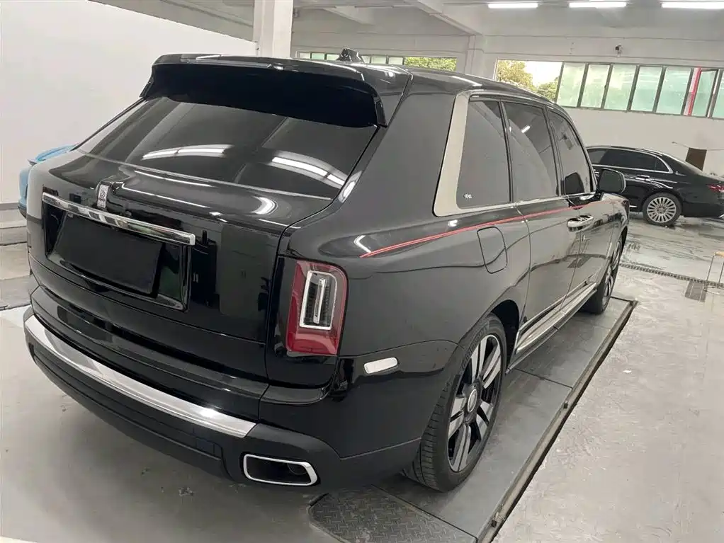 ROLLS-ROYCE CULLINAN