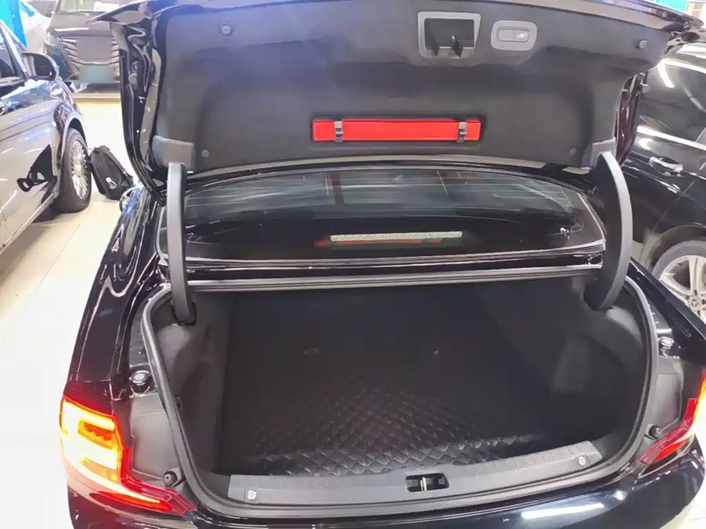 Volvo S90 — миниатюра 19