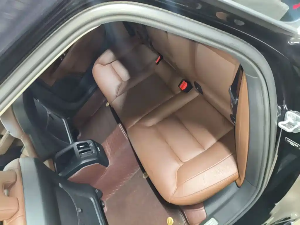 Volvo S90 — миниатюра 17