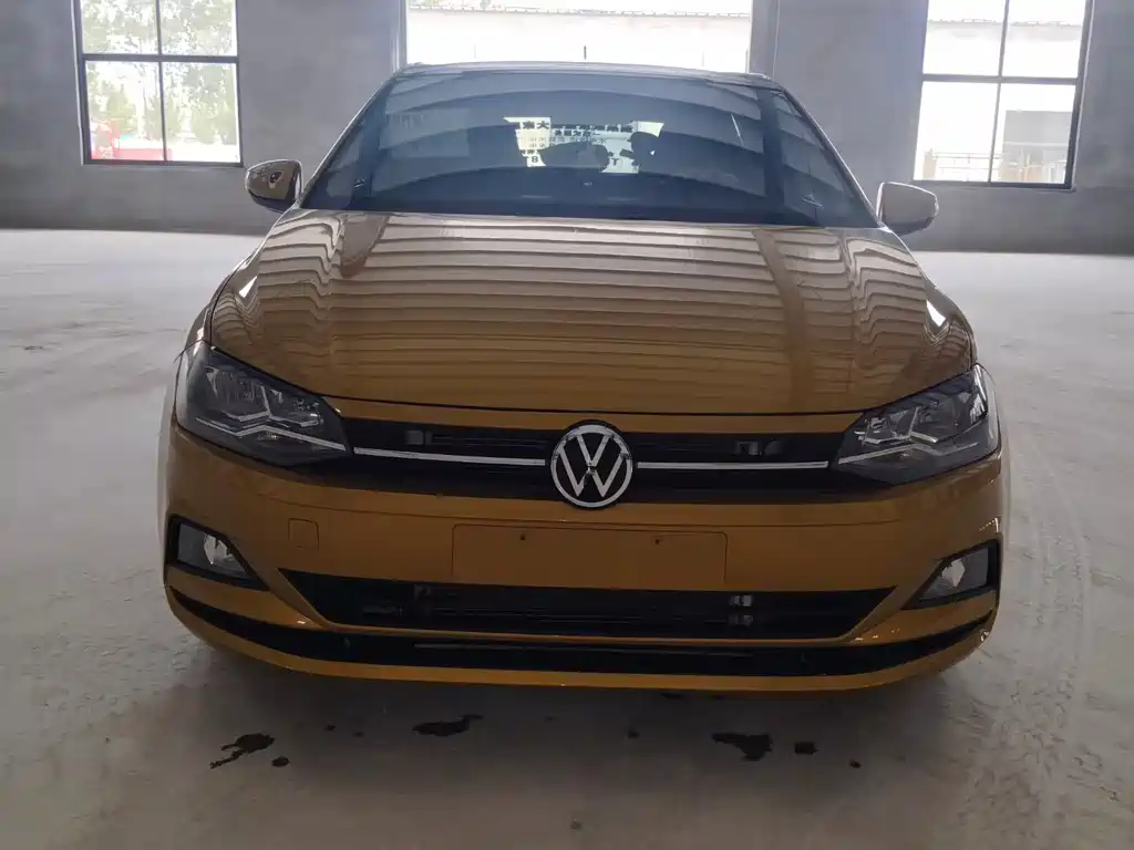 Купить Volkswagen Polo