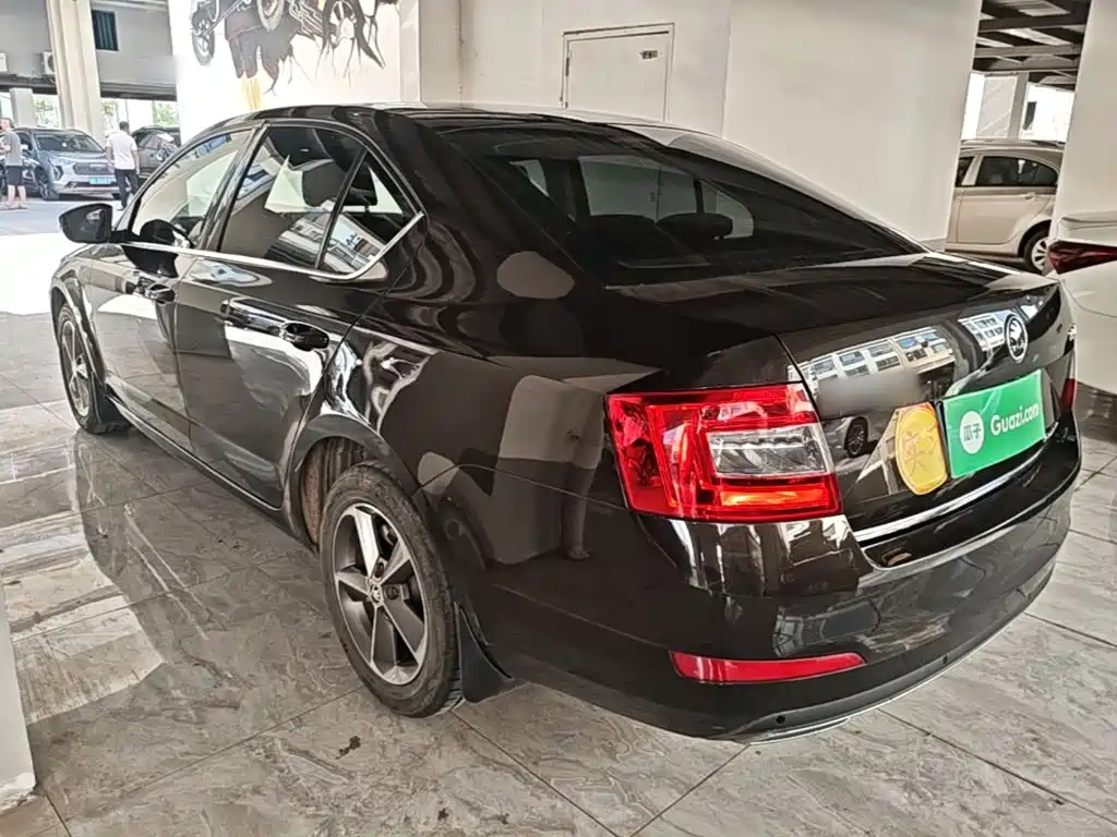 Skoda Octavia — миниатюра 5