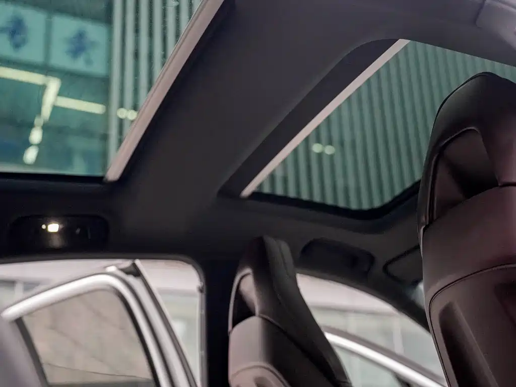 Porsche Panamera — миниатюра 15