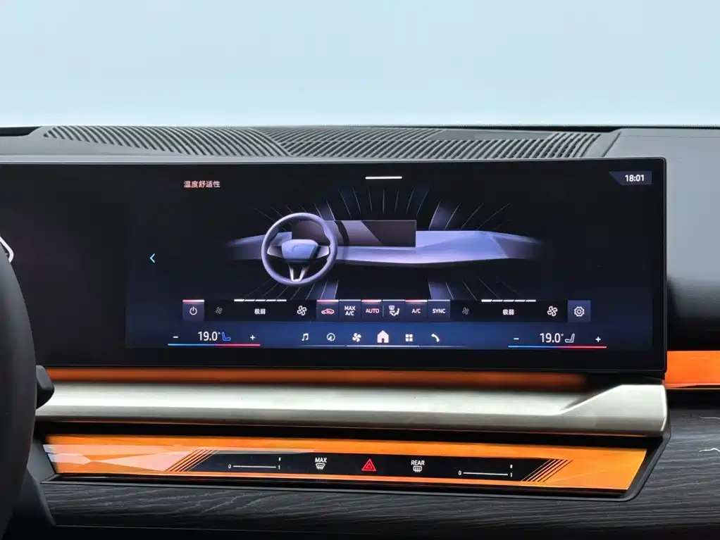 BMW 5 Series — миниатюра 13