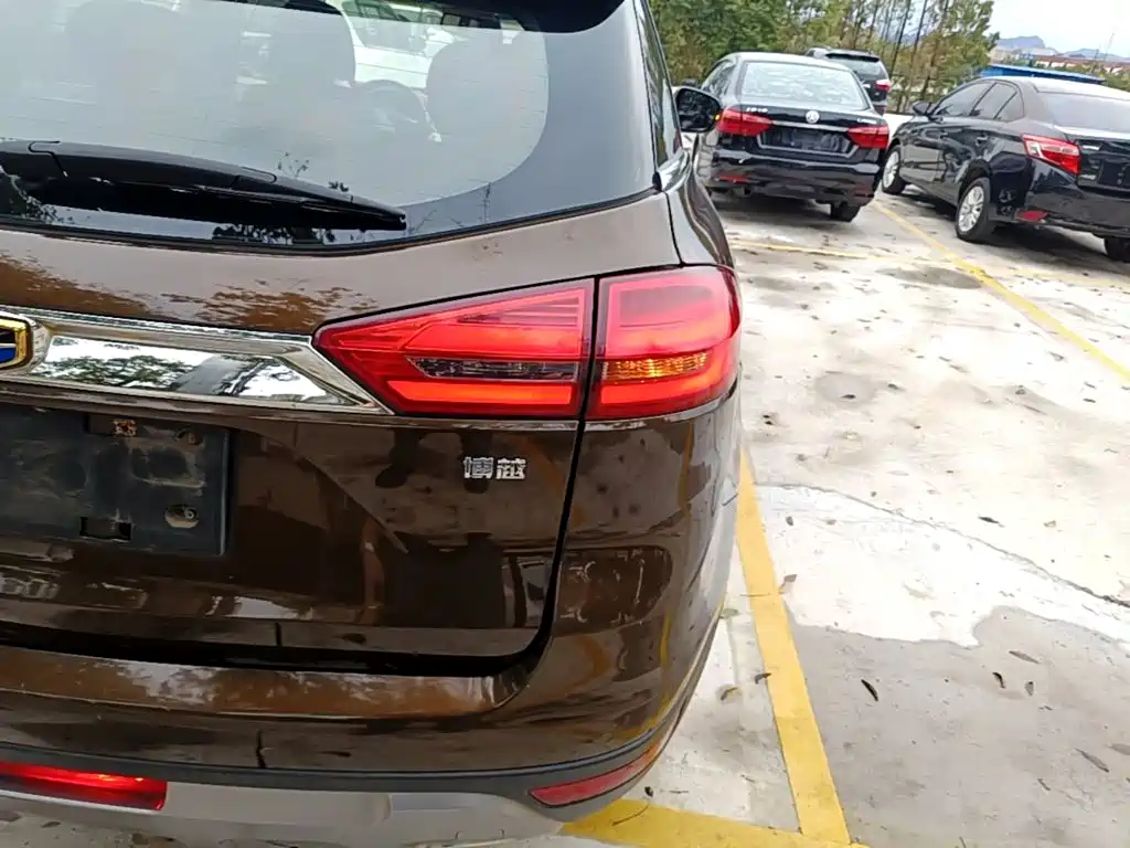 Geely Boyue — миниатюра 8
