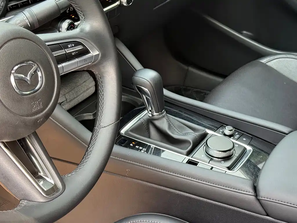 Mazda 3 Axela — миниатюра 9