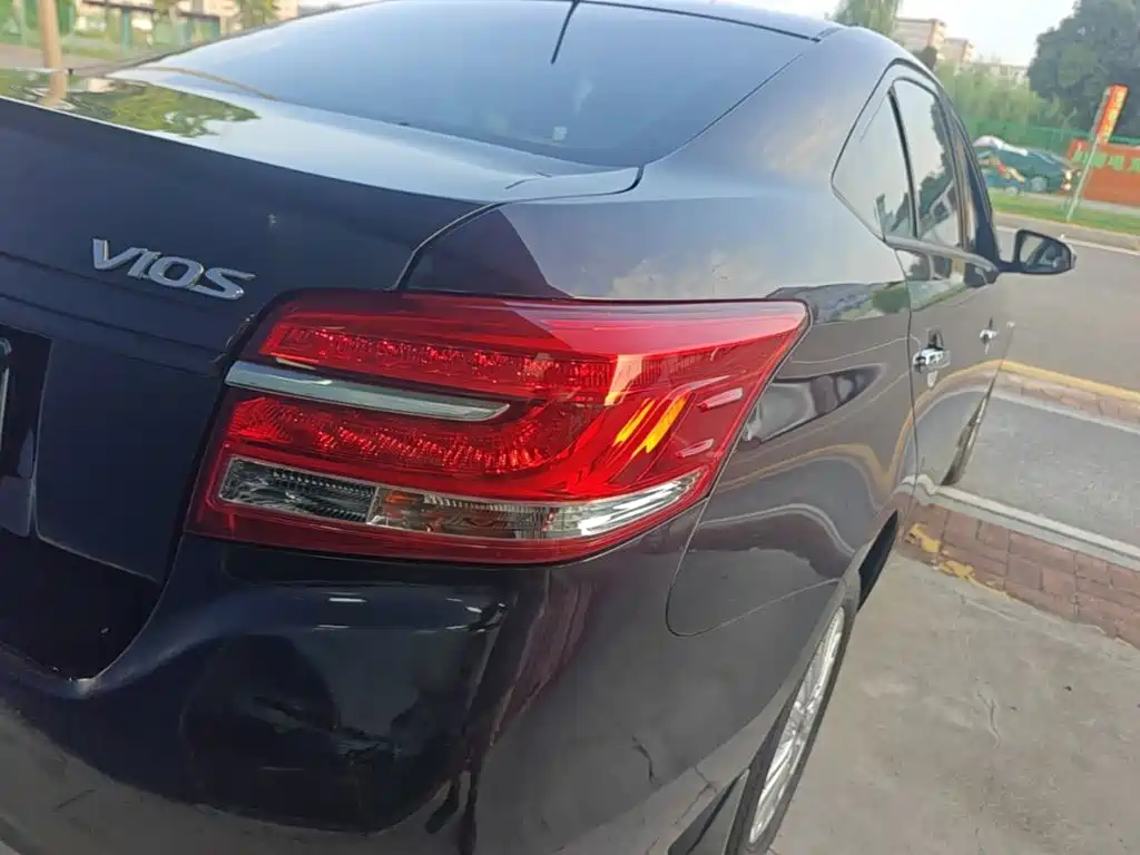 Toyota Vios — миниатюра 8