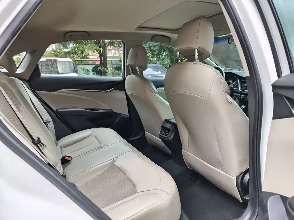 Buick Excelle — миниатюра 12