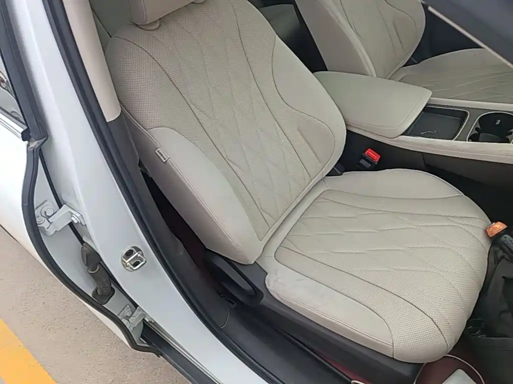 Roewe D7 — миниатюра 25