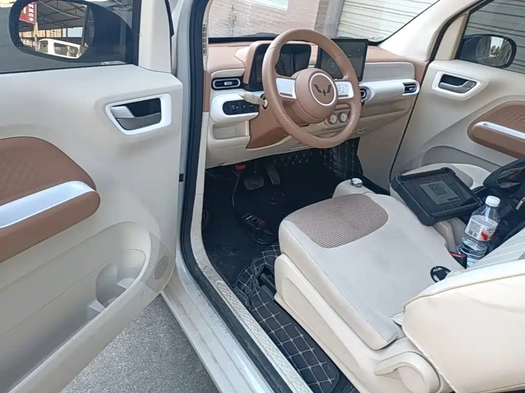 Wuling MINIEV — миниатюра 16