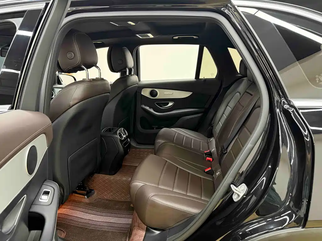 Mercedes-Benz GLC — миниатюра 14