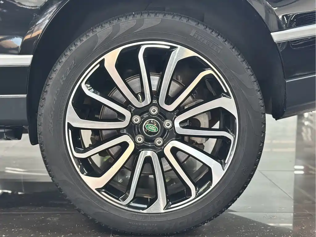 Land Rover Range Rover — миниатюра 20