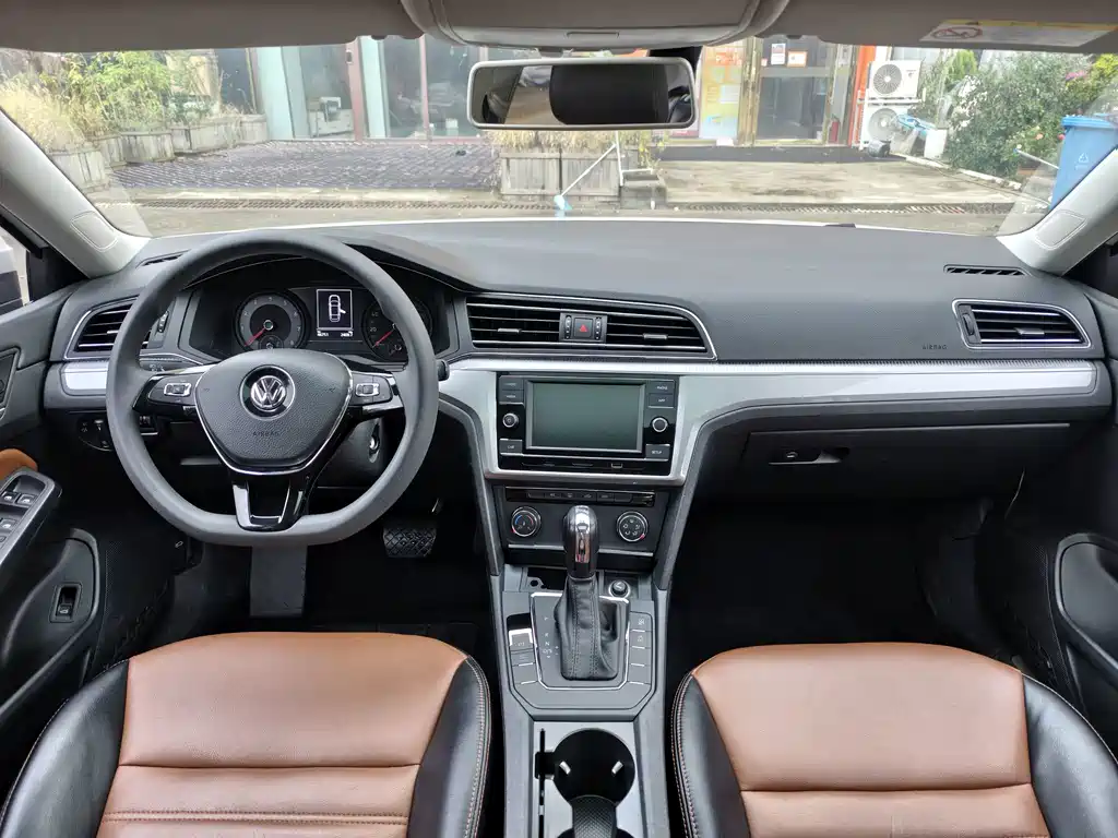 Volkswagen Lamando — миниатюра 12