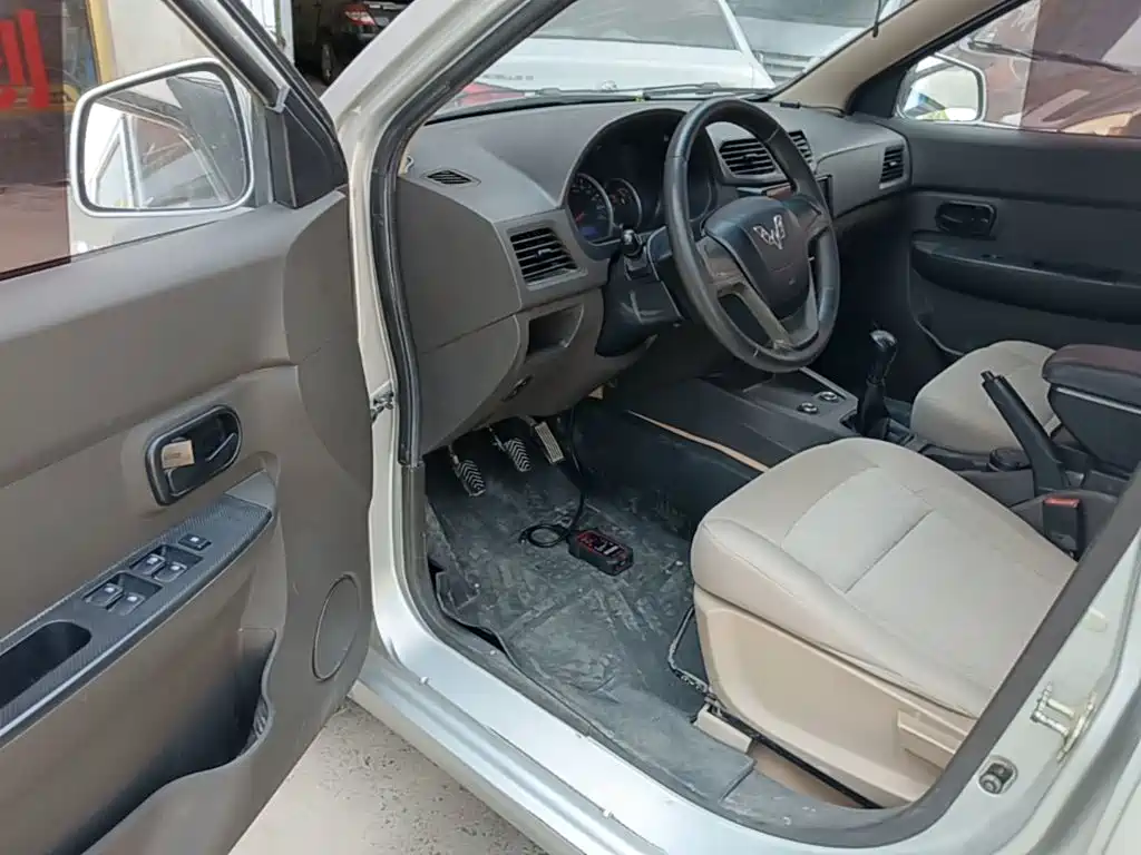 Wuling Hongguang — миниатюра 16
