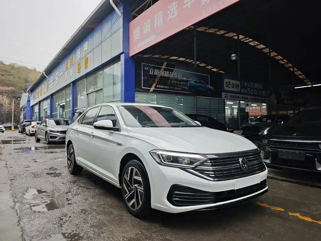Volkswagen Sagitar — миниатюра 3