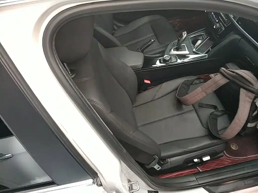 BMW 3 Series — миниатюра 25