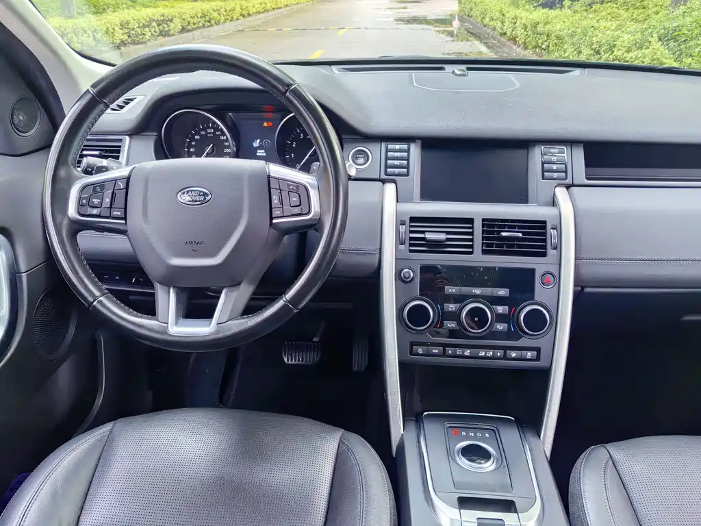 Land Rover Discovery Sport — миниатюра 8