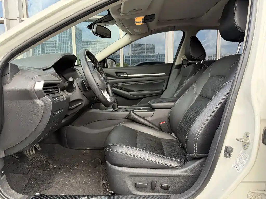 Nissan Teana — миниатюра 6