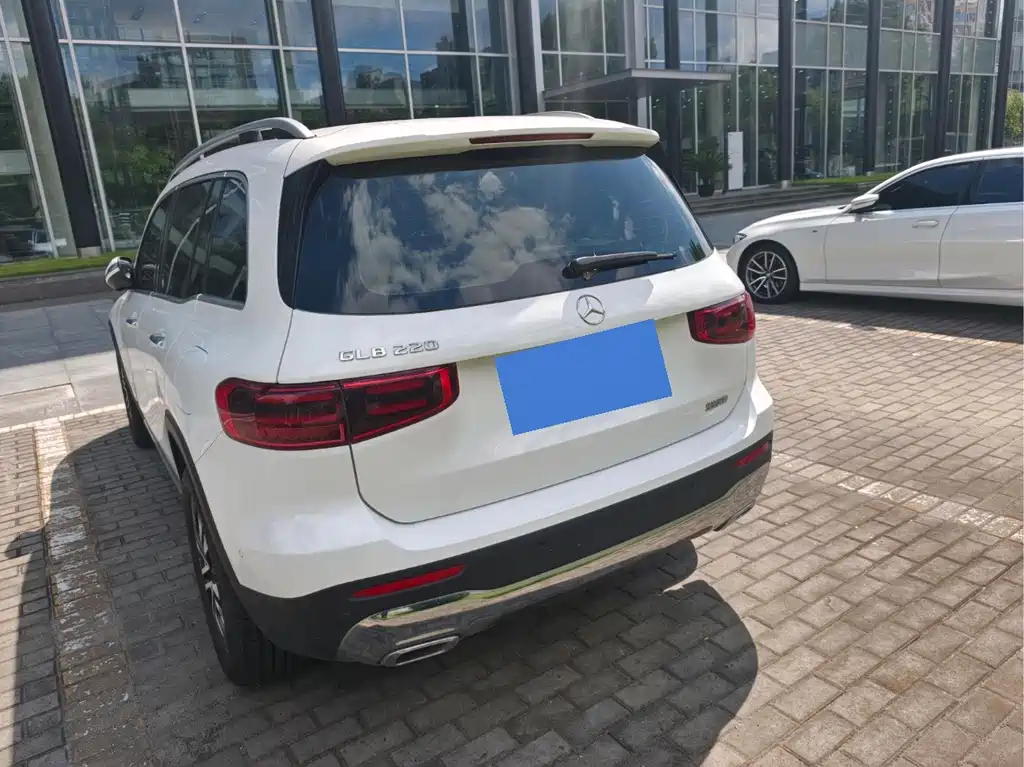 Mercedes-Benz GLB — миниатюра 3