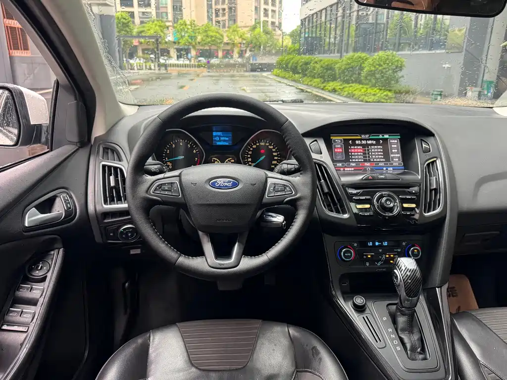 Ford Focus — миниатюра 8