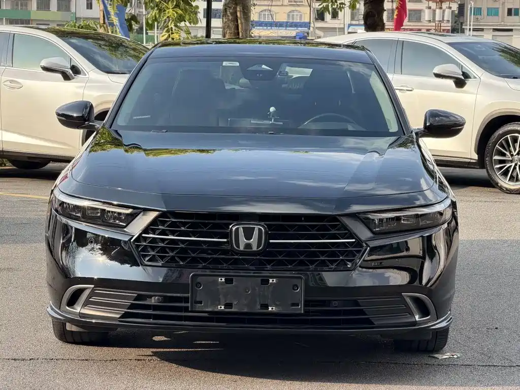 Honda Accord — миниатюра 8