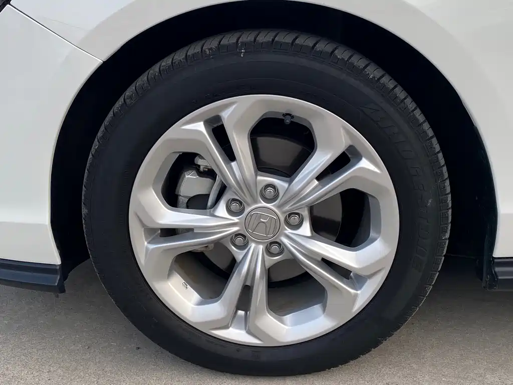 Honda Accord — миниатюра 7