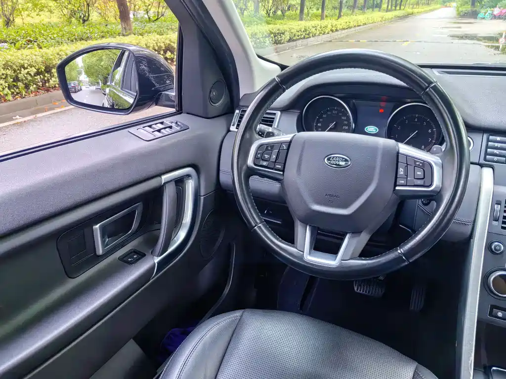 Land Rover Discovery Sport — миниатюра 7