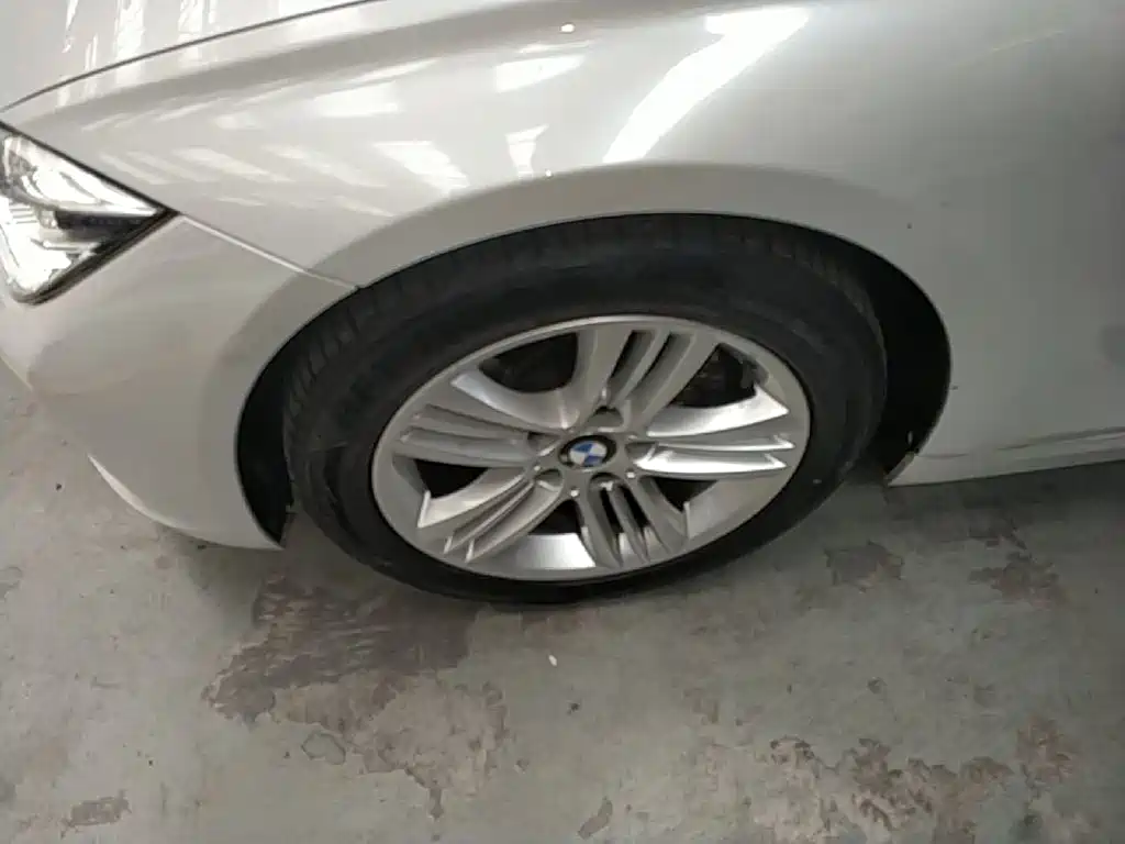 BMW 3 Series — миниатюра 23