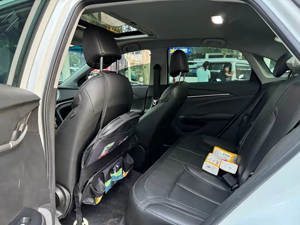 Buick Excelle — миниатюра 3