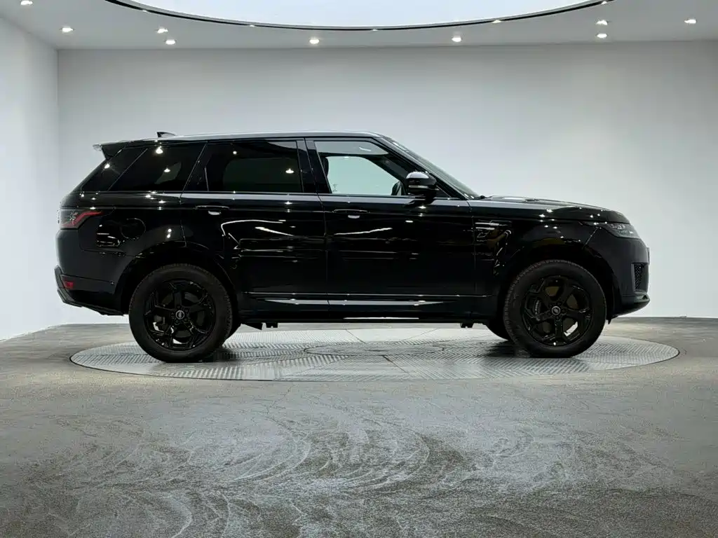 Land Rover Sport PHEV — миниатюра 4