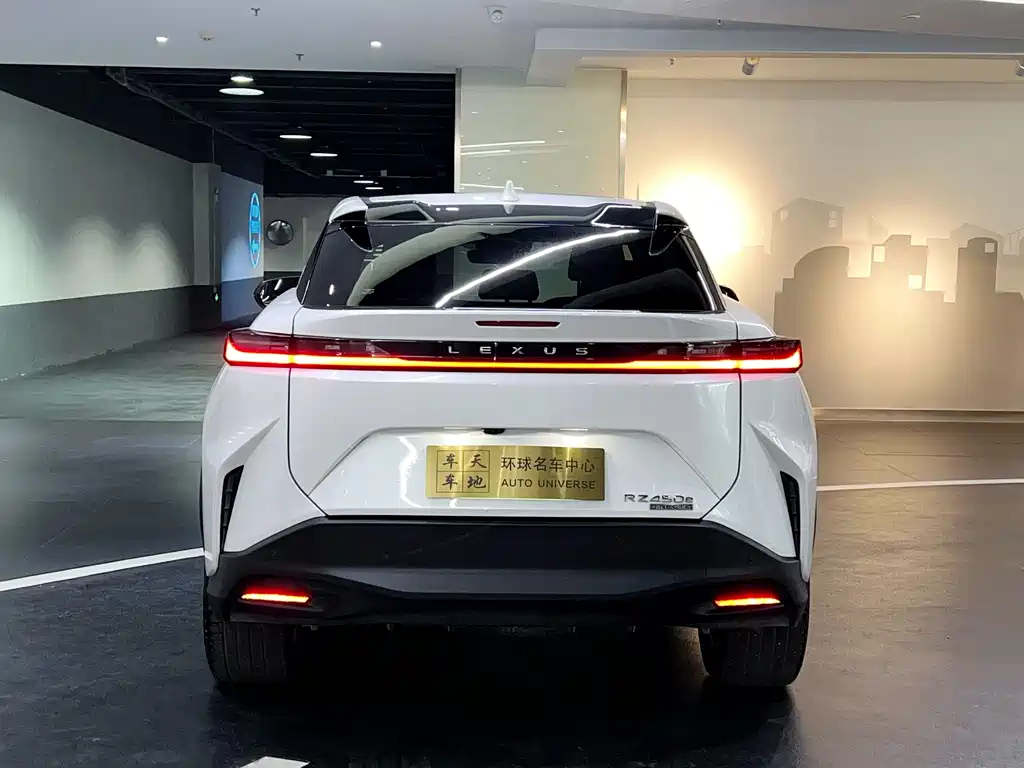 LEXUS RZ
