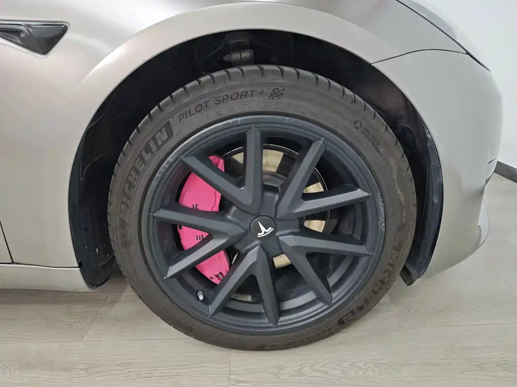 Tesla Model 3 — миниатюра 57