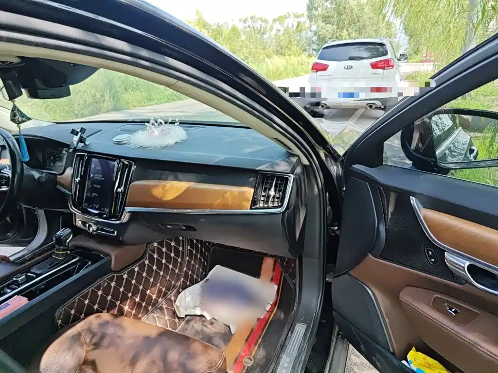 Volvo S90 — миниатюра 20