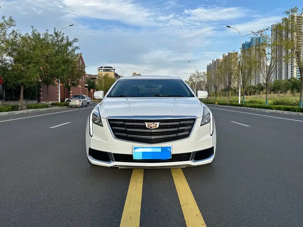 Cadillac XTS — миниатюра 2