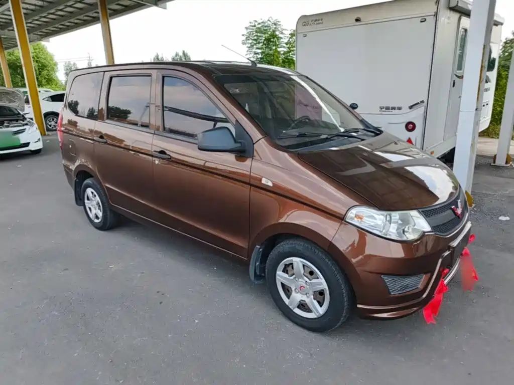 Wuling Hongguang — миниатюра 4
