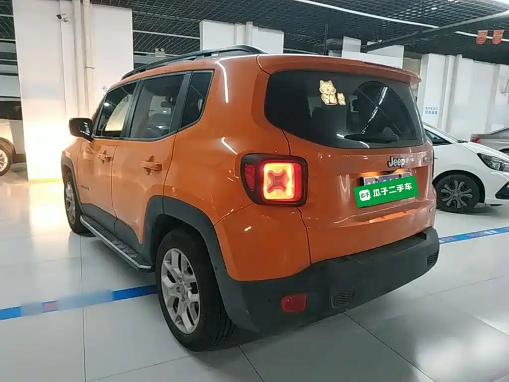 Jeep Renegade — миниатюра 5
