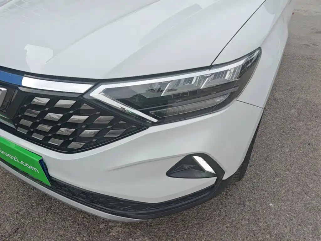 Jetta VS5 — миниатюра 24