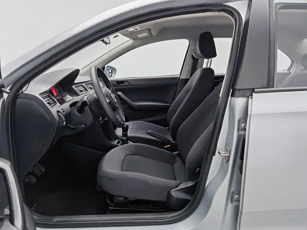 Volkswagen Santana — миниатюра 10