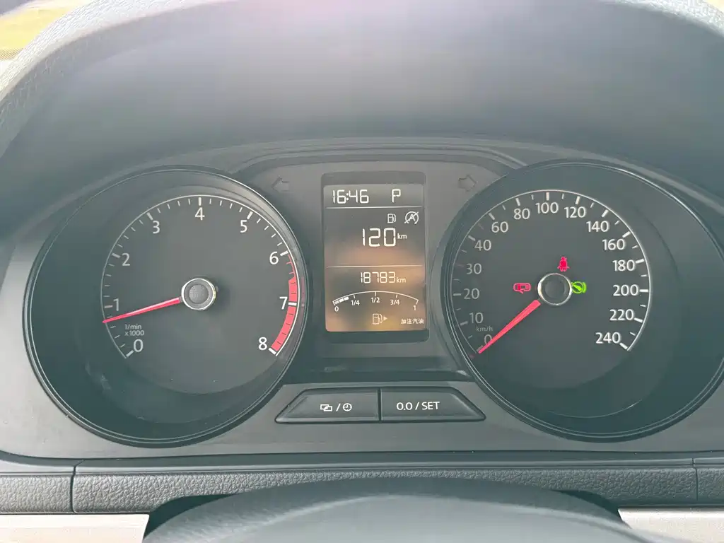 Volkswagen Lavida — миниатюра 11