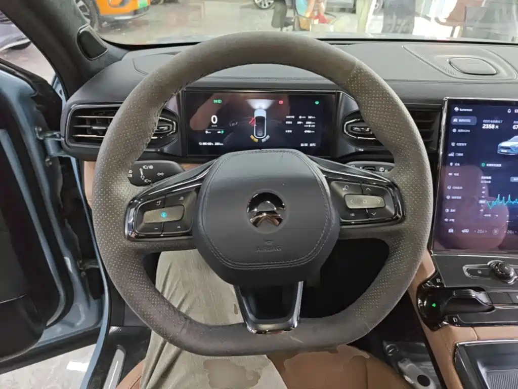 NIO ES6 — миниатюра 11