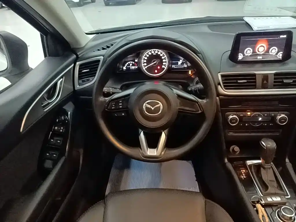 Mazda 3 Axela — миниатюра 15