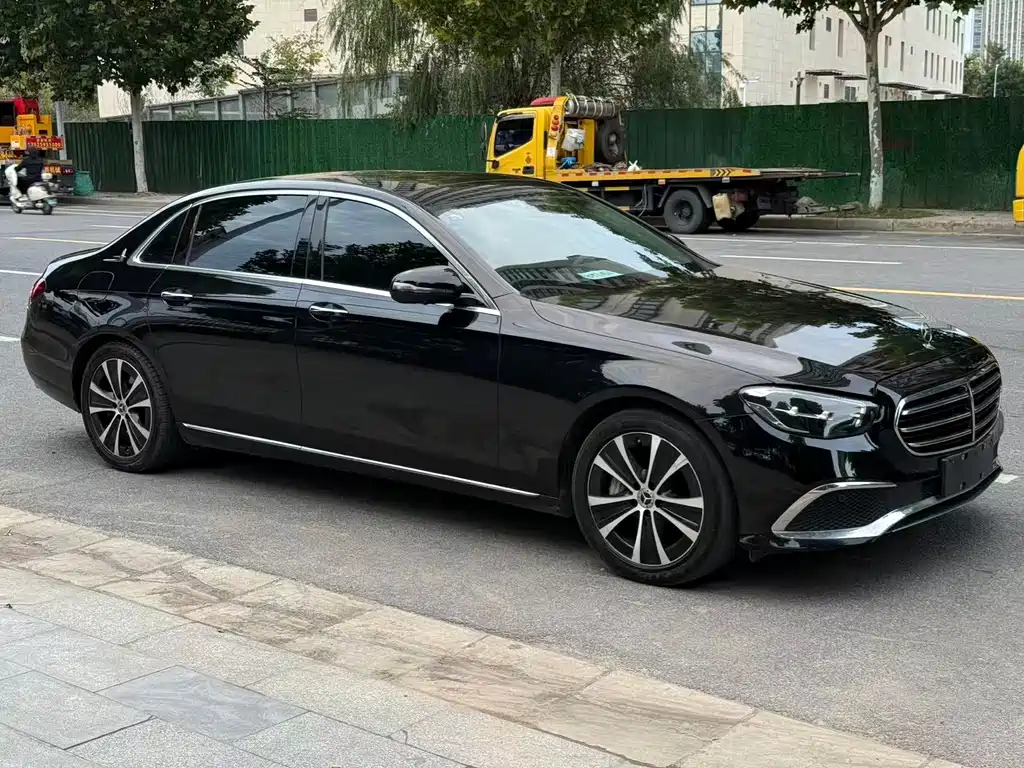 Mercedes-Benz E-Class New Energy — миниатюра 3