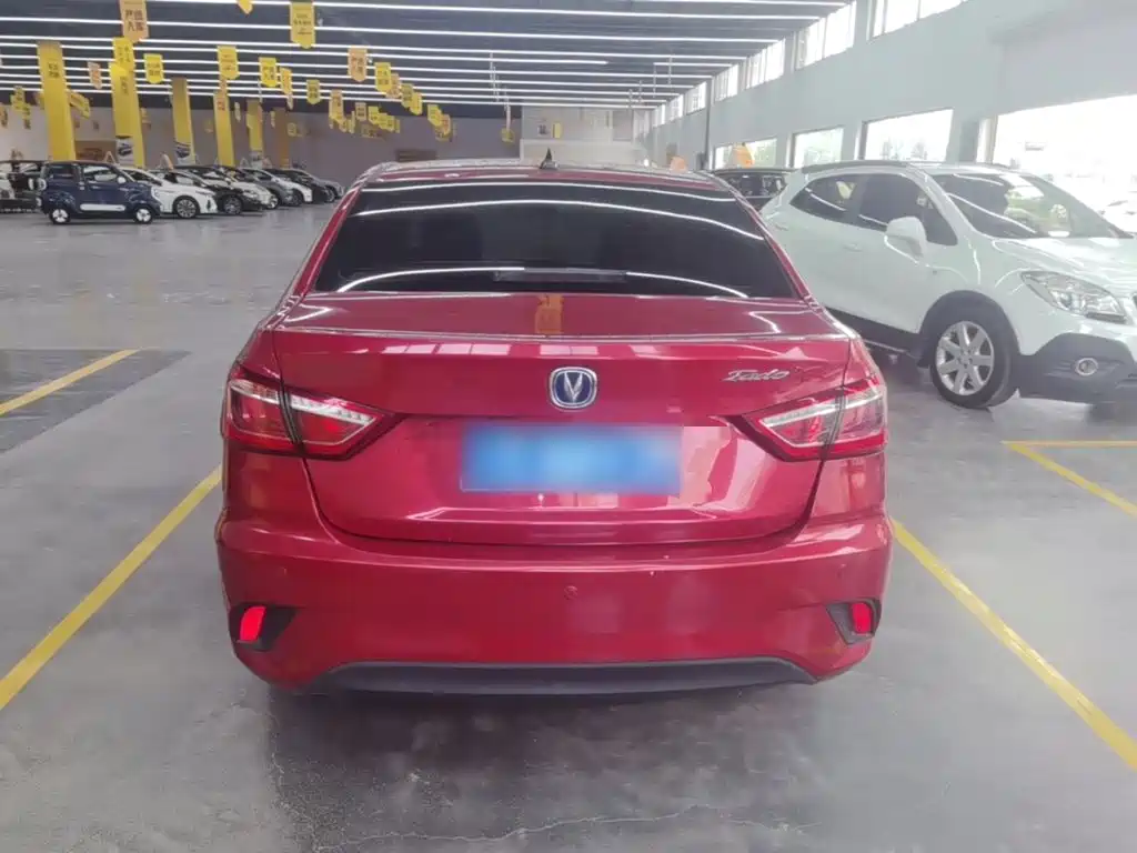 Changan Eado DT — миниатюра 6