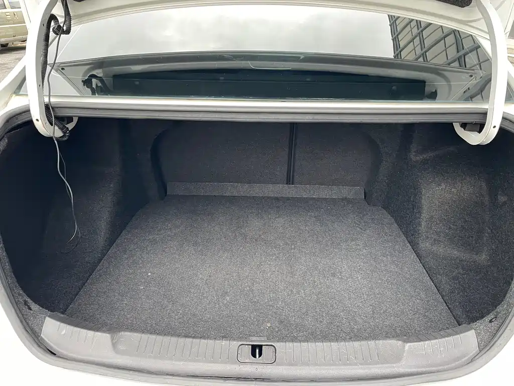 Buick Excelle — миниатюра 12