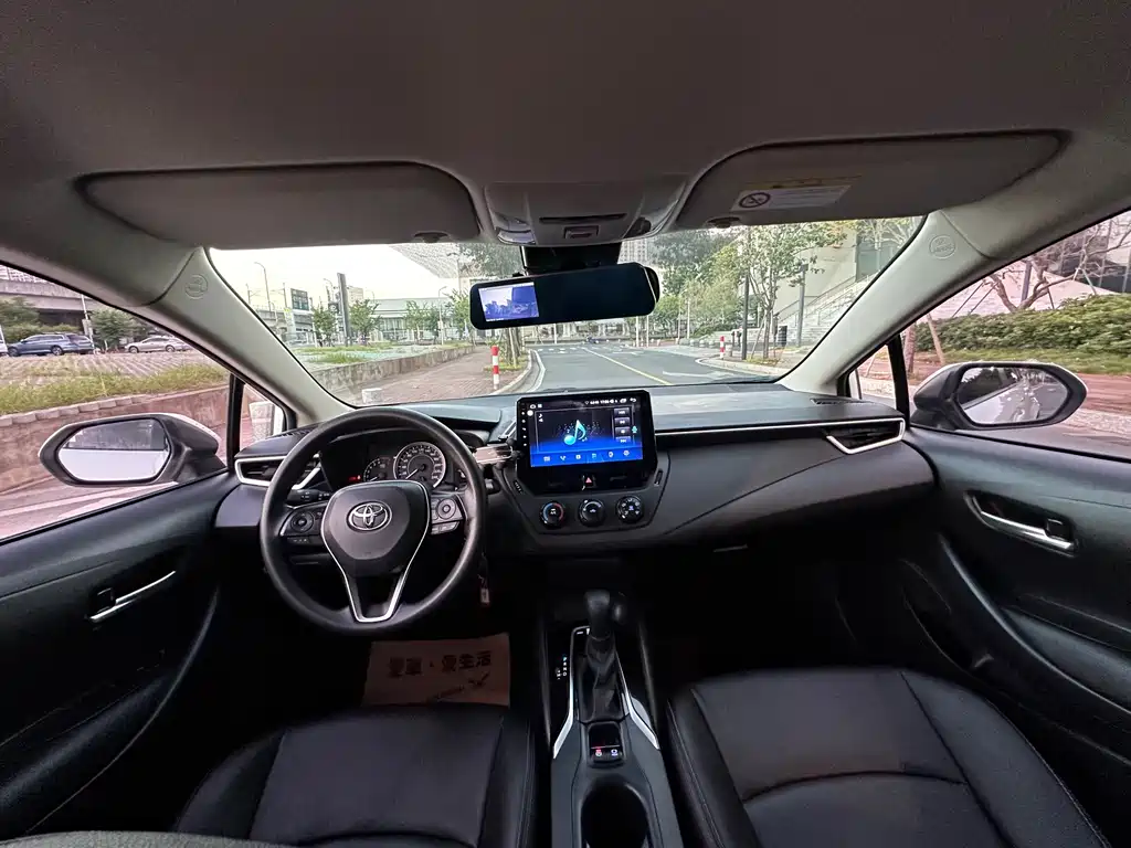 Toyota Corolla — миниатюра 8