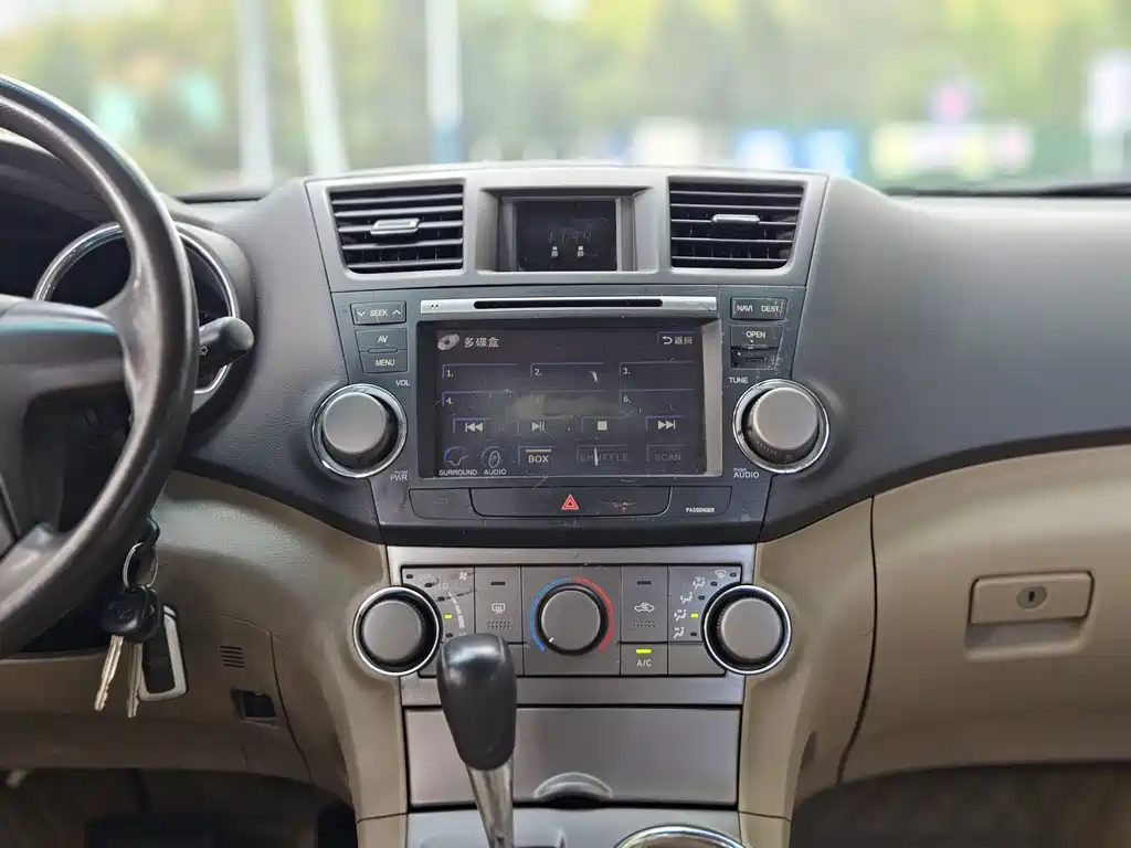 Toyota Highlander — миниатюра 13