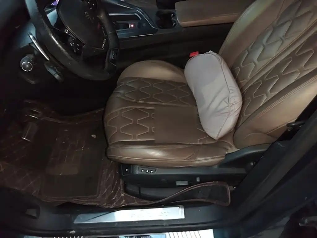 Peugeot 5008 — миниатюра 15