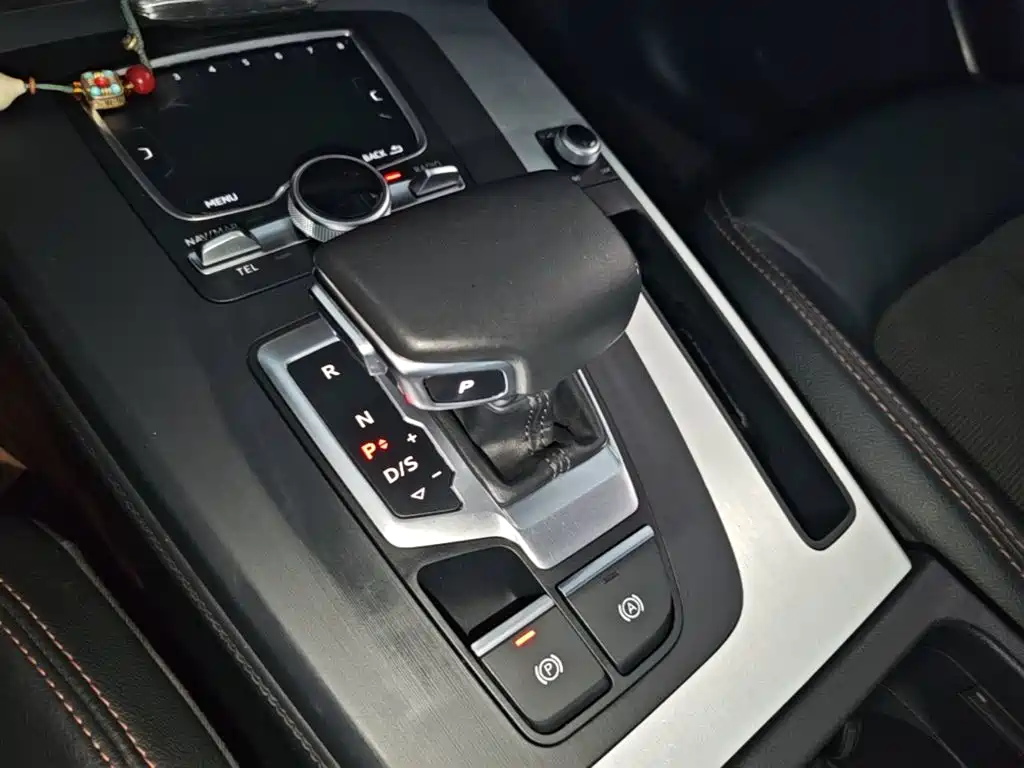 Audi Q5L — миниатюра 14