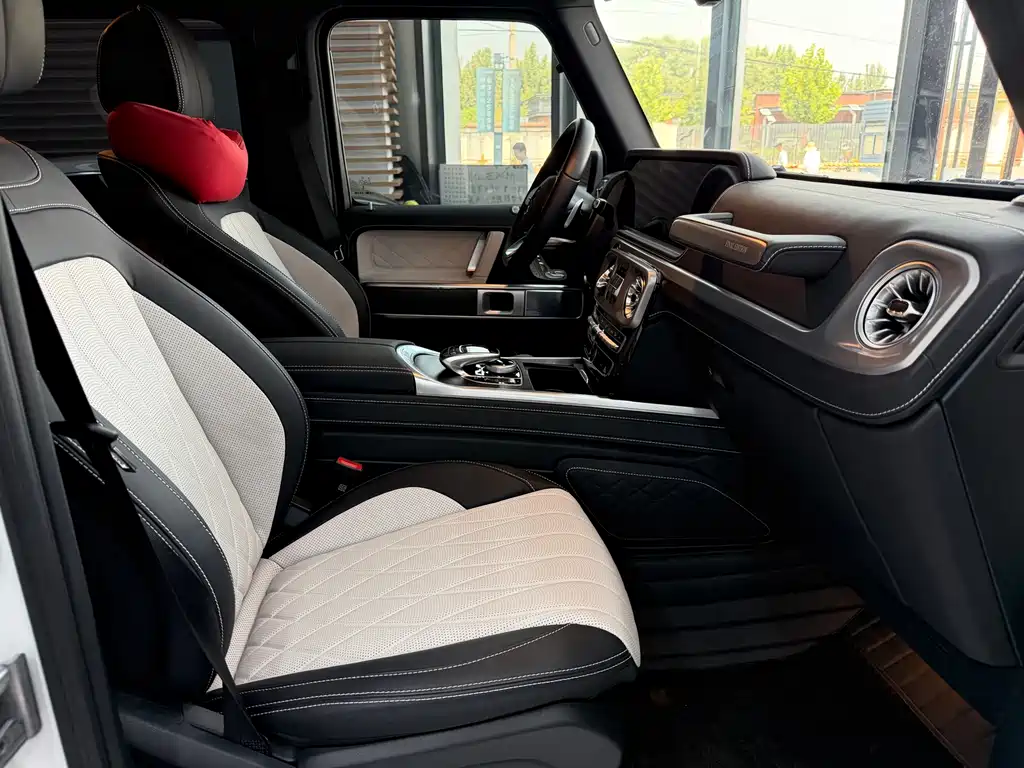 Mercedes-Benz G-Class — миниатюра 8