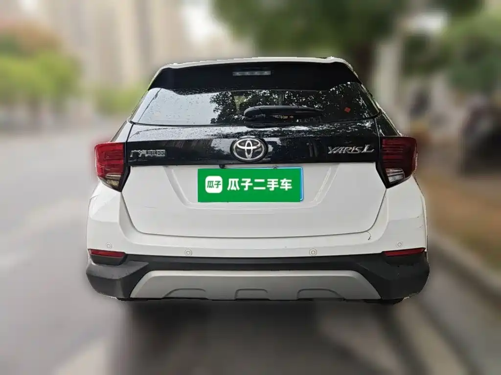 Toyota Yaris L — миниатюра 3