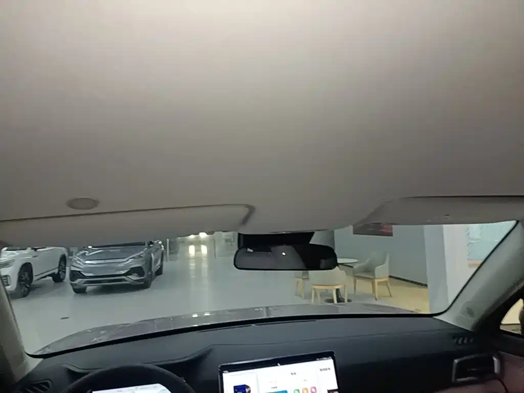 BYD Yuan UP — миниатюра 23